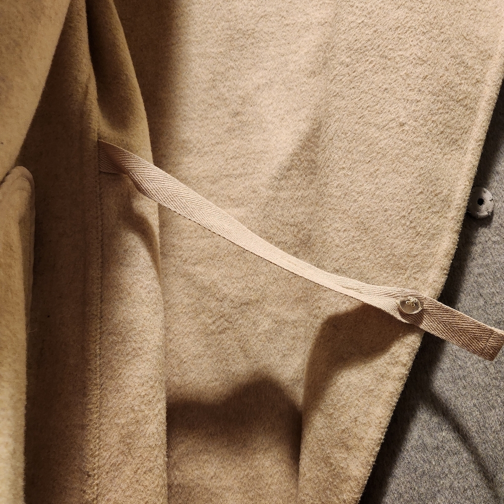 Tahari Grey And Beige Wool Coat - Picture 2 of 4